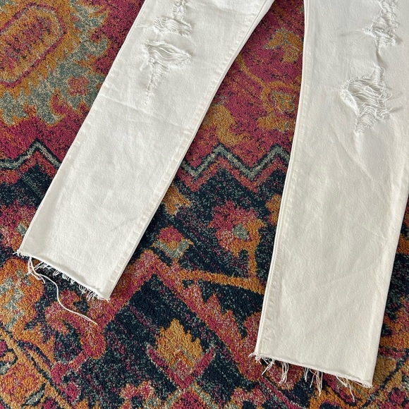 NWT Levi’s | Women’s Original White 501 Buttonfly Distressed High Rise Jeans, 26 - Picture 12 of 16